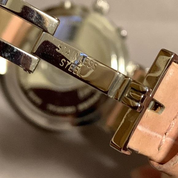 Authentic FENDI Orologi Zucca Chronograph Mother of Pearl Pink Dial 4500L Watch - Picture 7 of 13